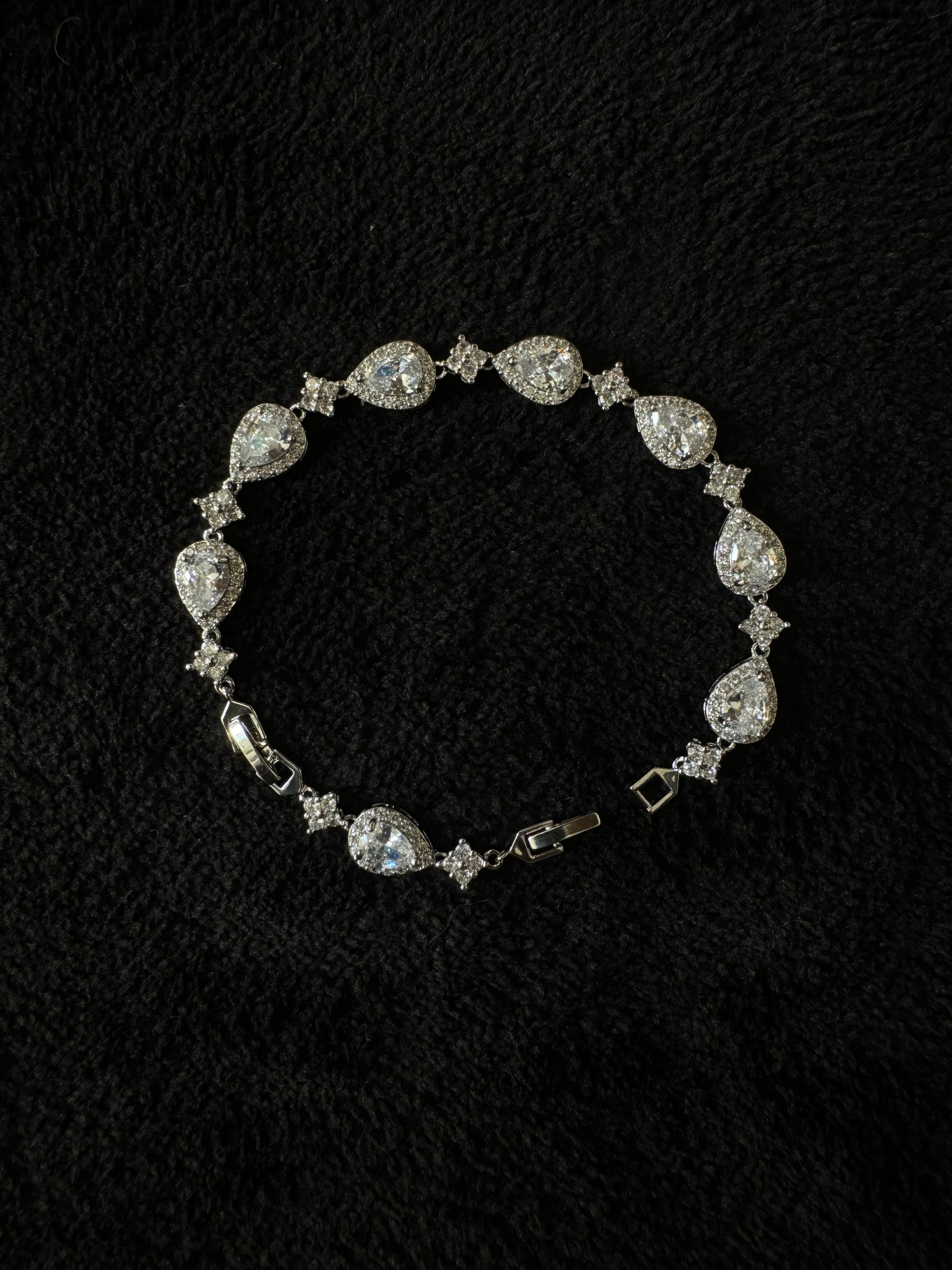Tears and Stars Bracelet