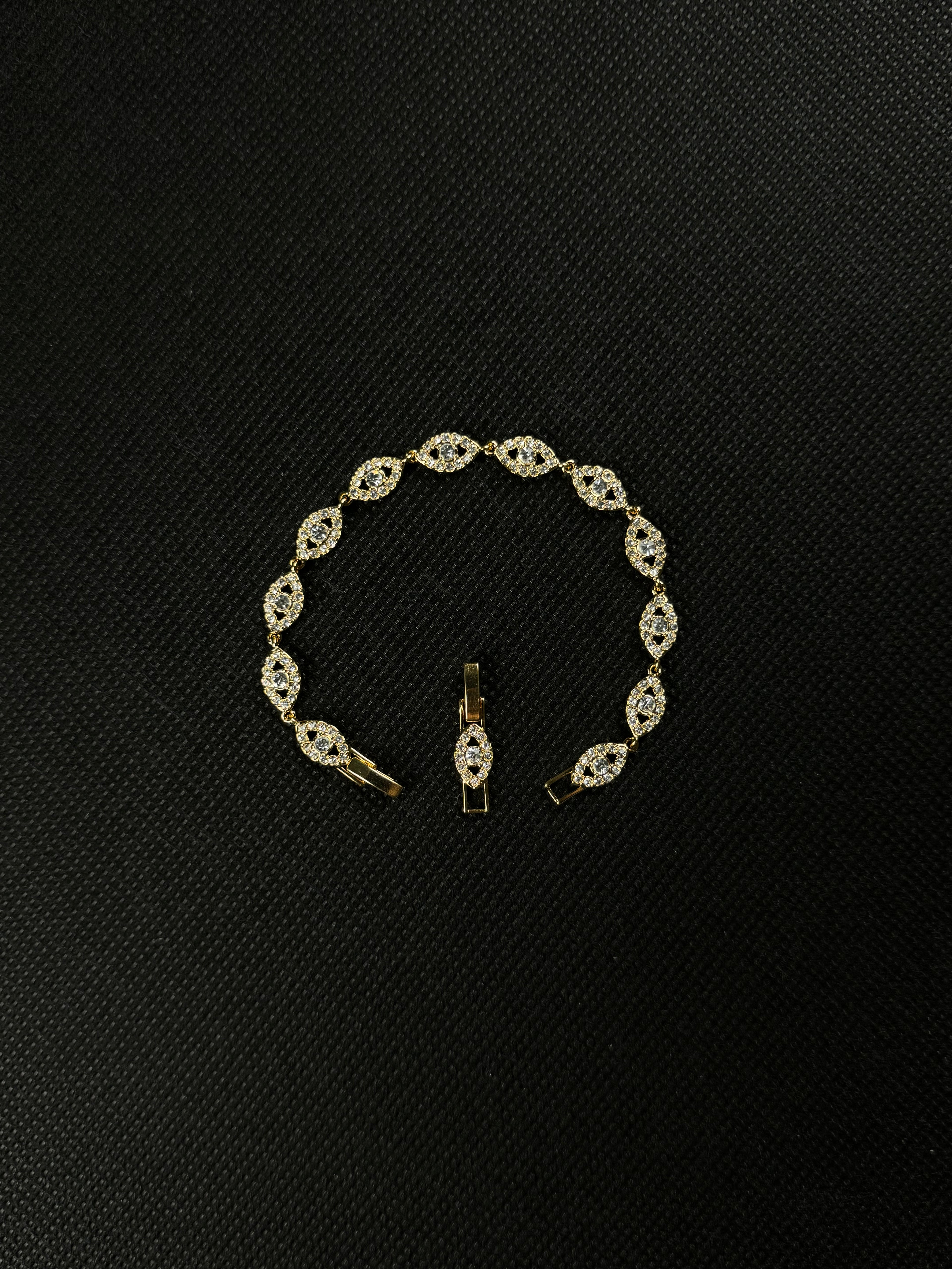 Angel Eyes Bracelet (Gold)