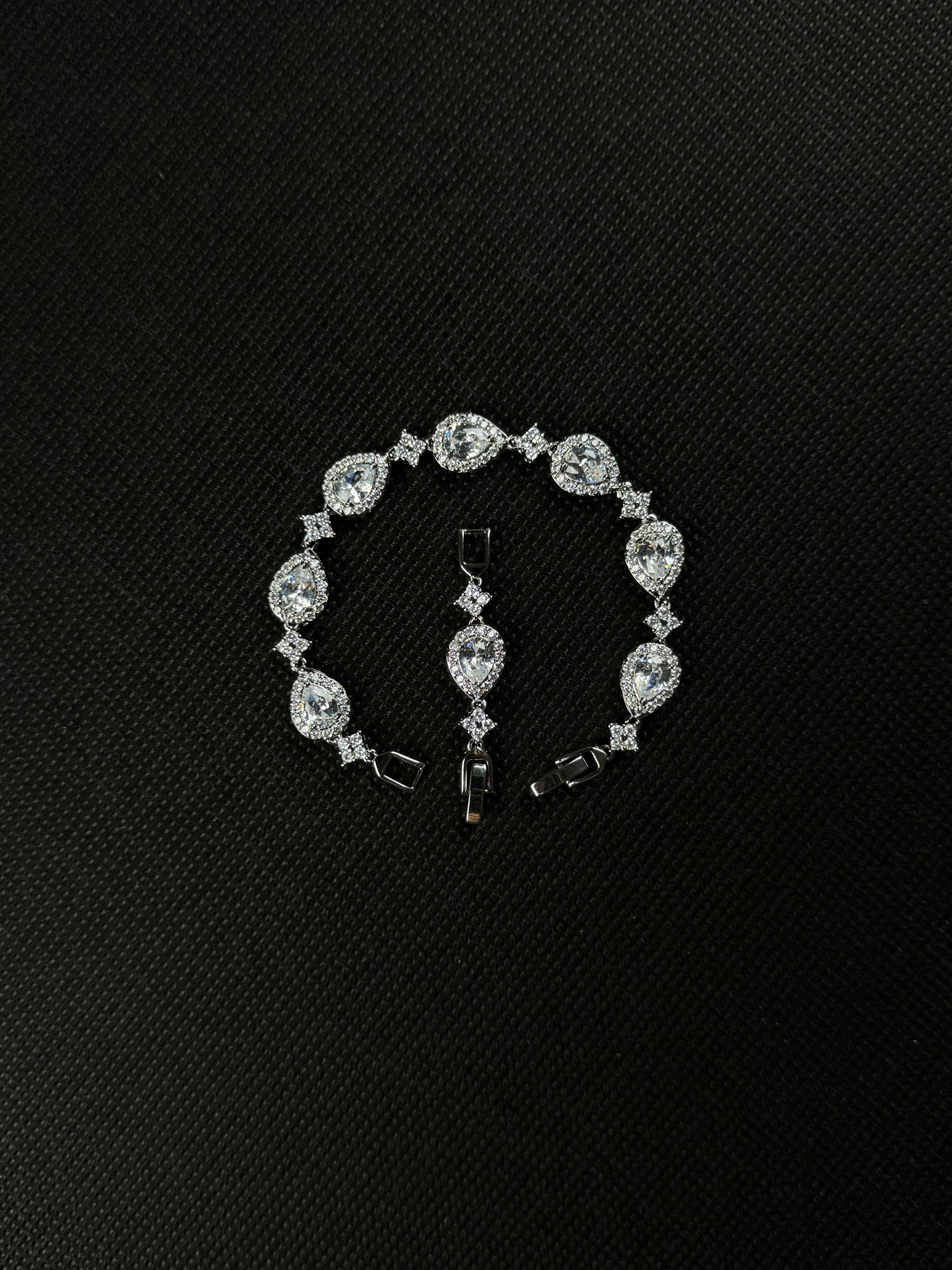 Tears and Stars Bracelet (Silver)