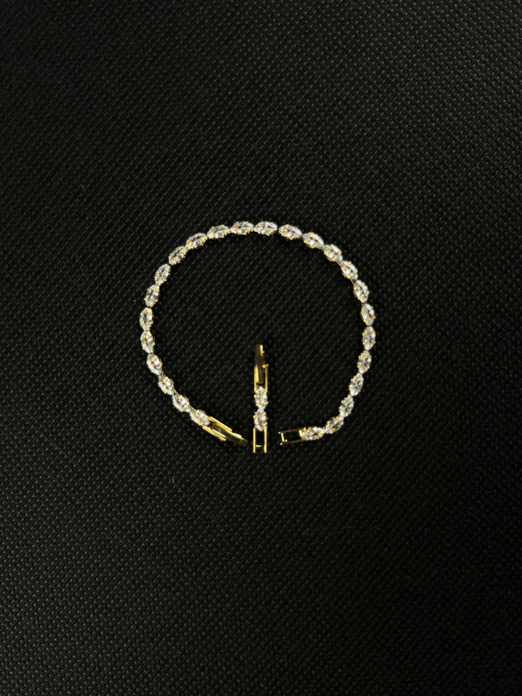 Tiny Crystals Bracelet (Gold)