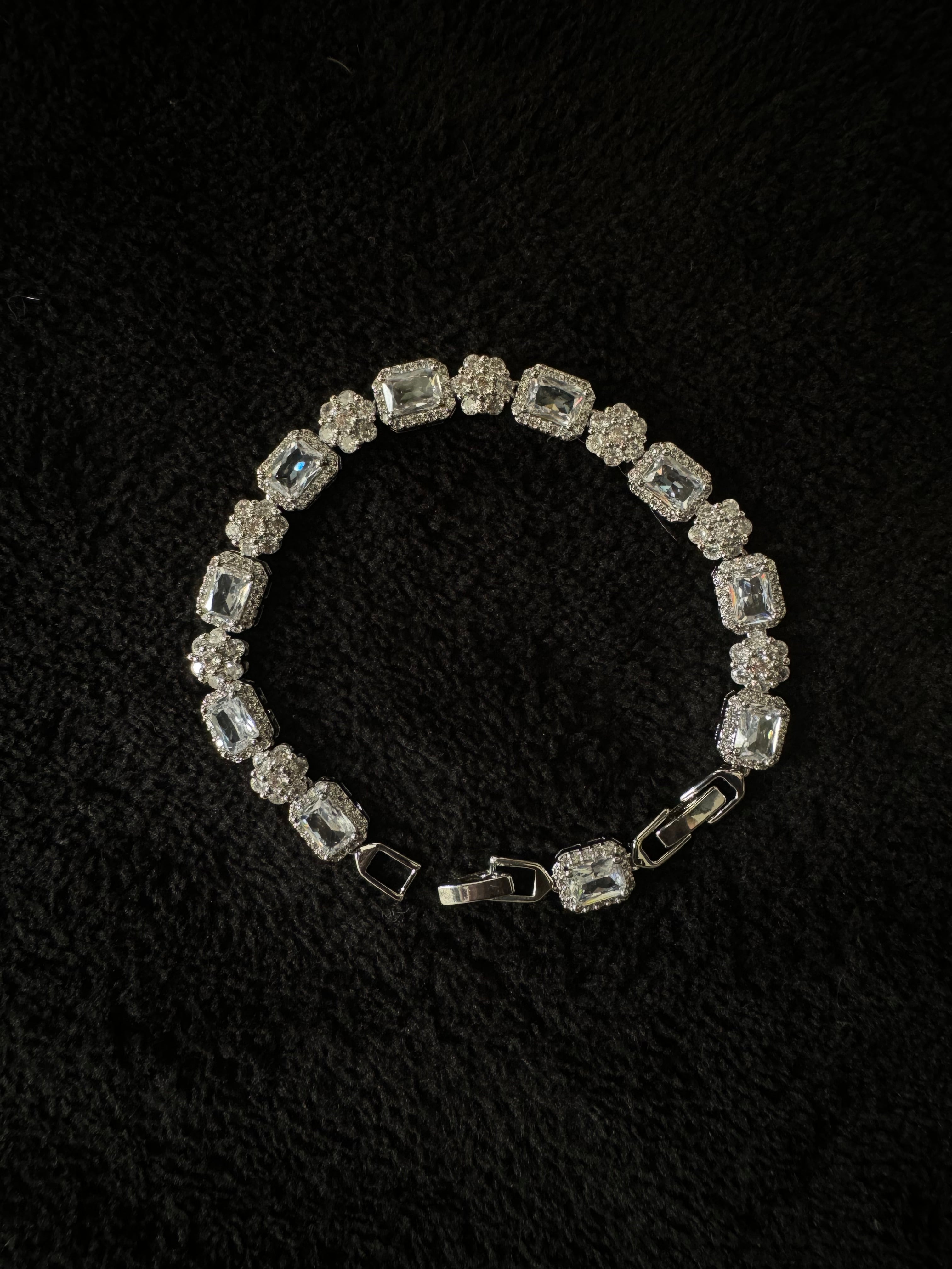 Cubic Flowers Bracelet