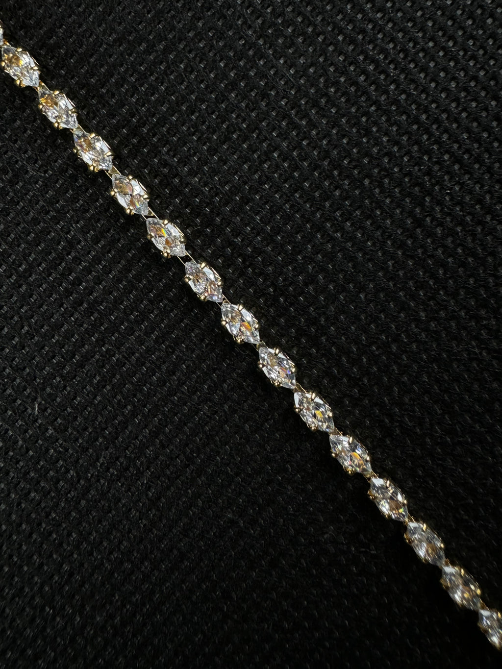 Tiny Crystals Bracelet (Gold)