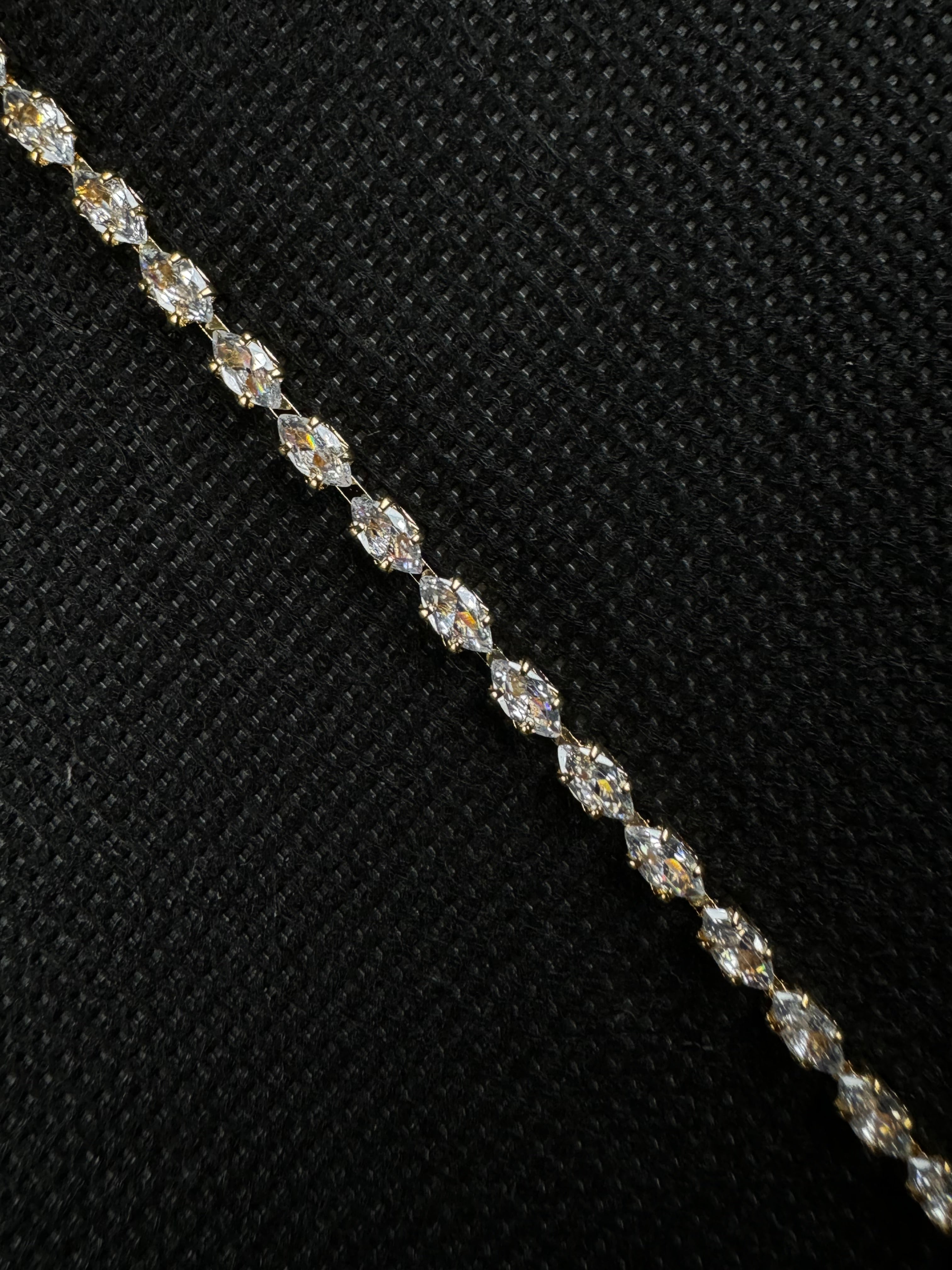 Tiny Crystals Bracelet (Gold)