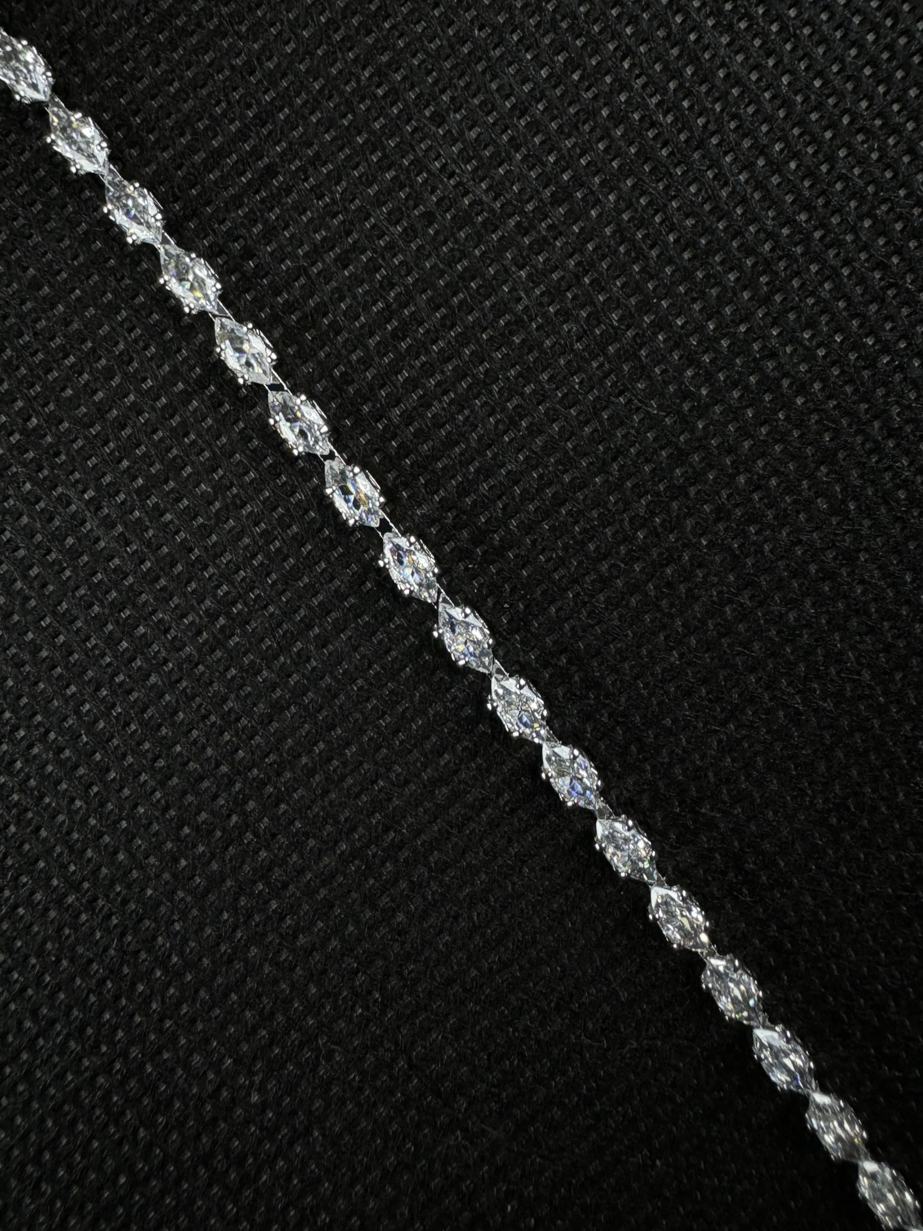 Tiny Crystals Bracelet (Silver)
