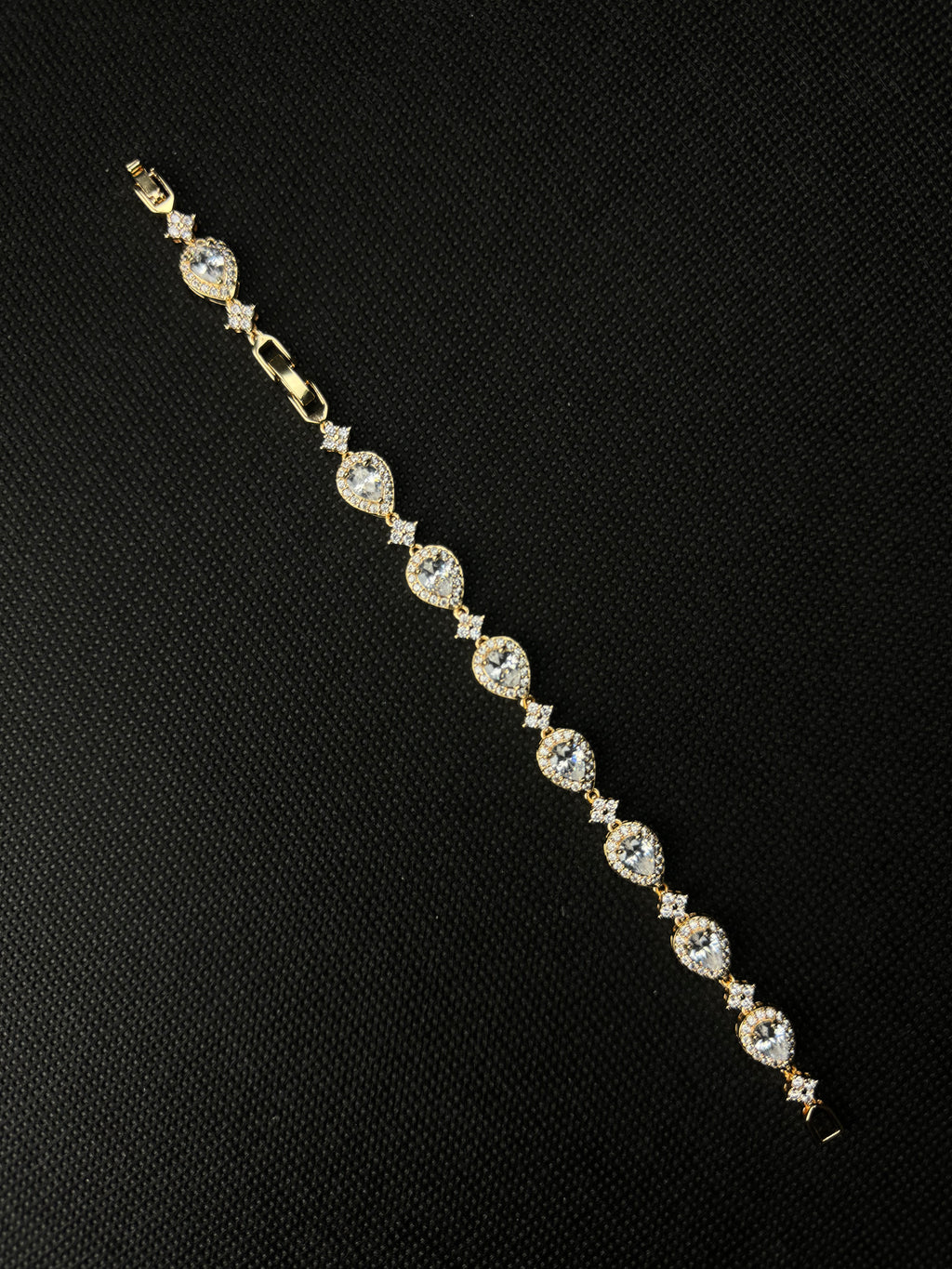 Tears and Stars Bracelet (Gold)