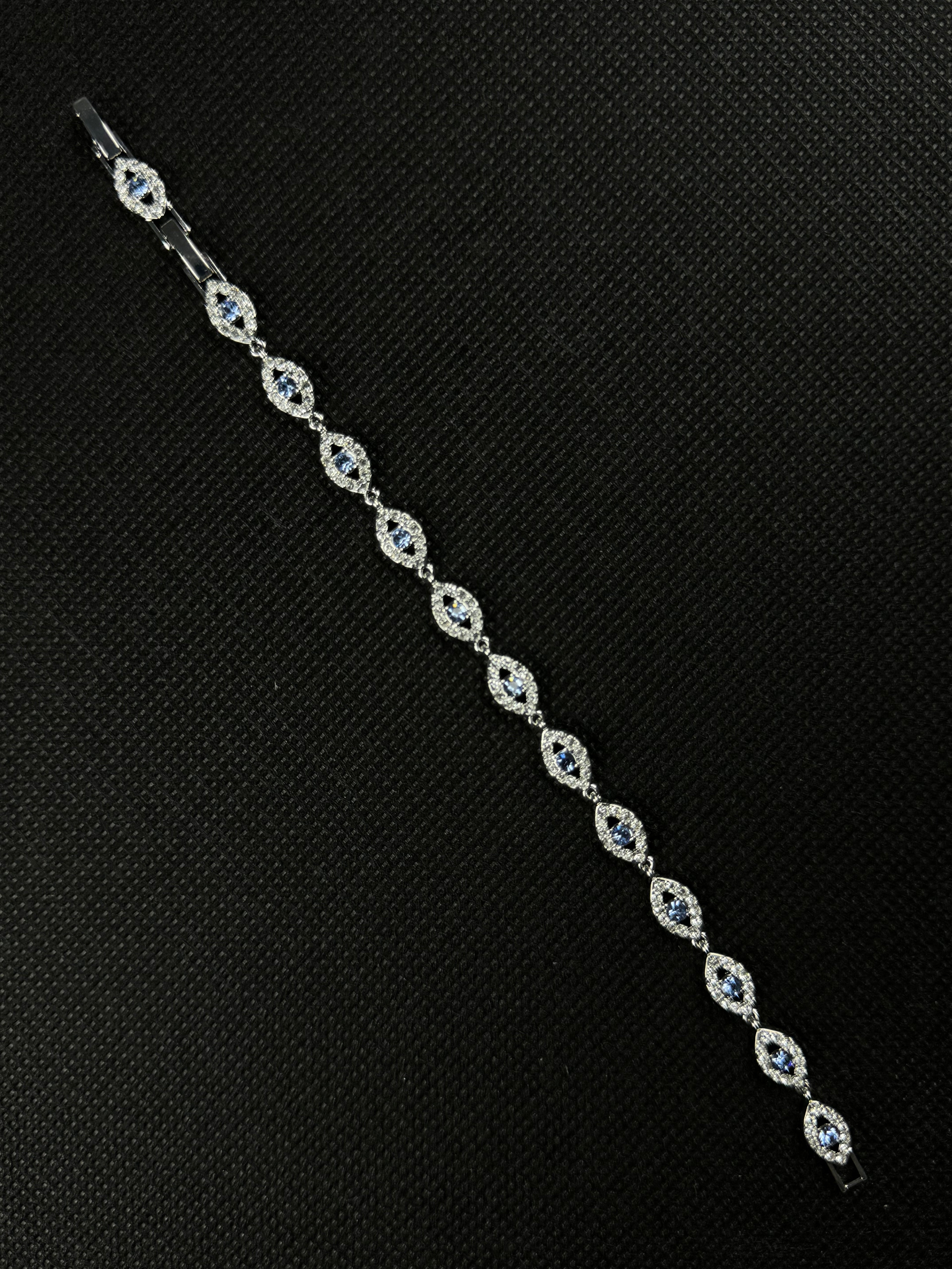 Angel Eyes Bracelet (Blue/Silver)