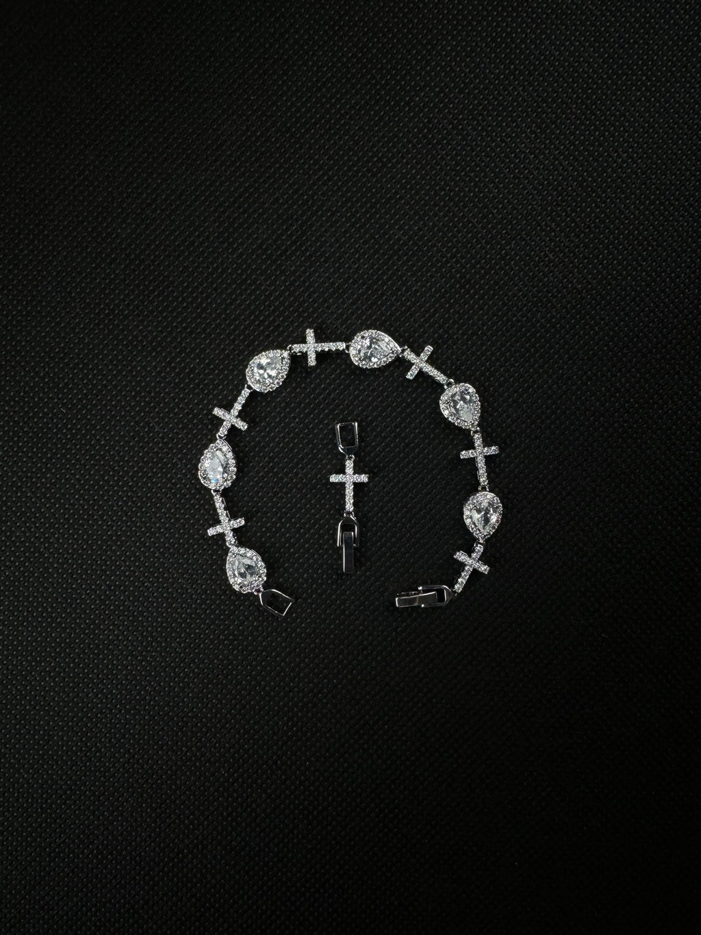 Tears and Crosses Armband (Silber)